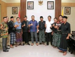 Pujut Jadi Perhatian Dunia, Krame Dise Gagak Hitam Diminta Bantu TNI-Polri Jaga Kamtibmas