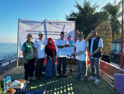 PLN UIP Nusra dan Komunitas Peduli Lingkungan Gelar Aksi Bersih Pantai Mapak Peringati Hari Lingkungan Hidup Sedunia 