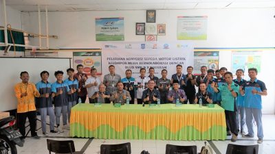 Tumbuhkan Ekosistem KLBB, PLN Peduli UIP Nusra Menggelar Pelatihan Motor Konversi untuk Siswa SMK