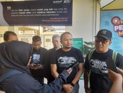 PN Mataram Vonis Bebas M Fihiruddin dari Jerat UU ITE