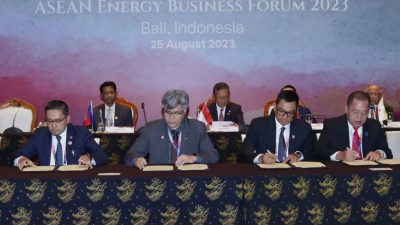 PLN Gandeng 2 Perusahaan Listrik Malaysia Kembangkan Sistem Interkoneksi Antar Negara