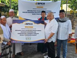 Melalui Wasilah Rachmat Hidayat, Kubah Masjid Darussalam Batukliang Dikagumi Turis