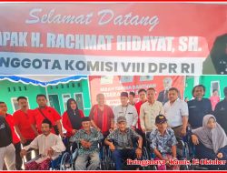 Reses, Rachmat Hidayat di lombok timur bantu kursi roda untuk warga desa pringgabaya Utara