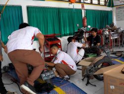 Laksanakan Tugas Pemerintah, PLN UIP Nusra dan SMKN 3 Mataram Konversi Puluhan Motor BBM Menjadi Motor Listrik