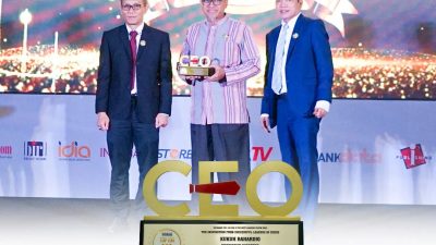 Sukses Kembangkan Bank dan Raih Banyak Prestasi, Dirut Bank NTB Syariah Raih Anugerah Top 100 CEO 2023