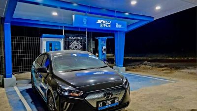 PLN Terus Genjot Infrastruktur Charging EV, Dukung Transisi ke Kendaraan Listrik