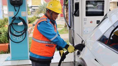 PLN Layani Pemudik dengan 1.299 SPKLU, Transaksi Naik Tajam 5 Kali Lipat!