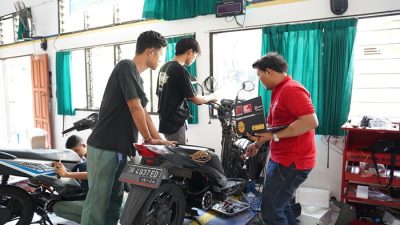 Program Kendaraan Listrik dari SMKN 3 Mataram, Mengurangi Biaya dan Emisi