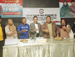 Ingin Masyarakat Bergembira Rayakan Kemerdekaan, Mi6 Roadshow Bagikan Kostum dan Perlengkapan Olahraga untuk Warga 10 Desa di Alas