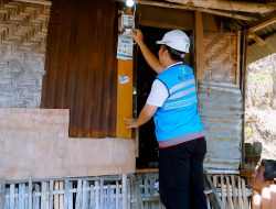 Cahaya Keadilan: PLN UIW NTB Wujudkan Mimpi 79 Keluarga Tak Mampu Lewat Akses Listrik Gratis