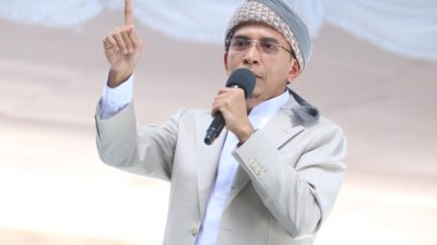 TGB Pilih Saudara atau Sahabat?