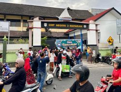 1.000 Takjil untuk Sesama, Alumni Dolar 87 Sebarkan Berkah Ramadhan di Ampenan