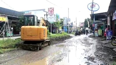 Setelah Bertahun Dikeluhkan, Jalan Terong Tawah Akhirnya Diperbaiki Pemkab Lombok Barat