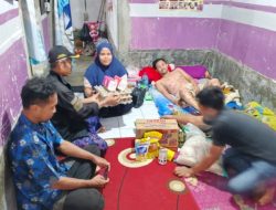 Dari Rumah Korban Ledakan Hingga Rumah Sakit: Sehari Bersama Kepala Desa Sembung dalam Aksi Sosial