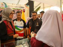 Menparekraf Kunjungi Expo Dekranasda NTB, Sebut Ada Harta Karun Kreatif!