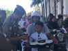 Satpol PP Lobar Bagikan 250 Bendera Merah Putih di momen bersejarah HUT RI KE-80
