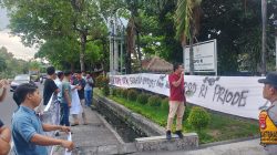 Koalisi Pemuda dan Rakyat NTB Kembali Gelar Aksi di Depan Kantor Perwakilan DPD RI, Minta Dua Senator Segera Dipanggil KPK