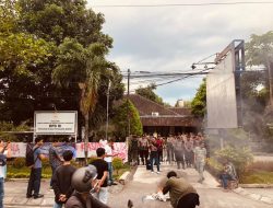 Masyarakat NTB Tak Akan Berhenti Gelar Unjuk Rasa Sampai KPK Panggil Senator MRF dan MMF Terkait Dugaan Suap