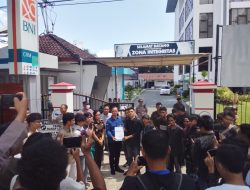 BEM Nusantara NTB Geruduk Kejati: Jangan Main Petak Umpet dengan Keadilan!