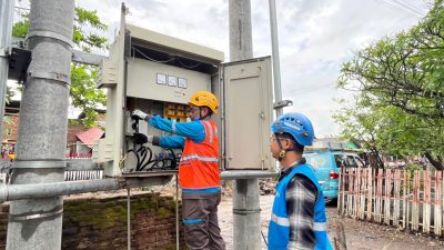 Gerak Cepat! 3.005 Pelanggan di Bima Kembali Teraliri Listrik Setelah Banjir
