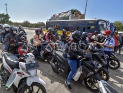 Cuaca Ekstrem Jadi Ujian Layanan Penyeberangan Kayangan Jelang Tahun Baru, Armada Tetap Beroperasi Penuh