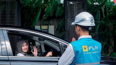 Dari Ragu Jadi Yakin, Kisah Dinda Menaklukkan Mudik dengan Mobil Listrik di NTB