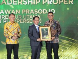 PLN Tancap Gas Energi Hijau, Darmawan Prasodjo Raih Green Leadership PROPER 2025