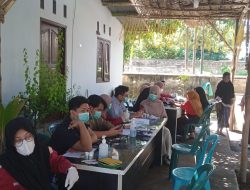 Bakti Sosial Fakultas Kedokteran Unram, Warga Perampuan Nikmati Pemeriksaan Kesehatan Gratis